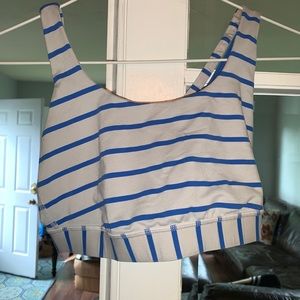 Lululemon women’s sports bra size 6